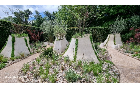 Visite des jardins du château de Chaumont par la section Tourisme Moto